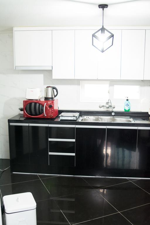 Nanu Guesthouse Black Apartments ソウル特別市 エクステリア 写真