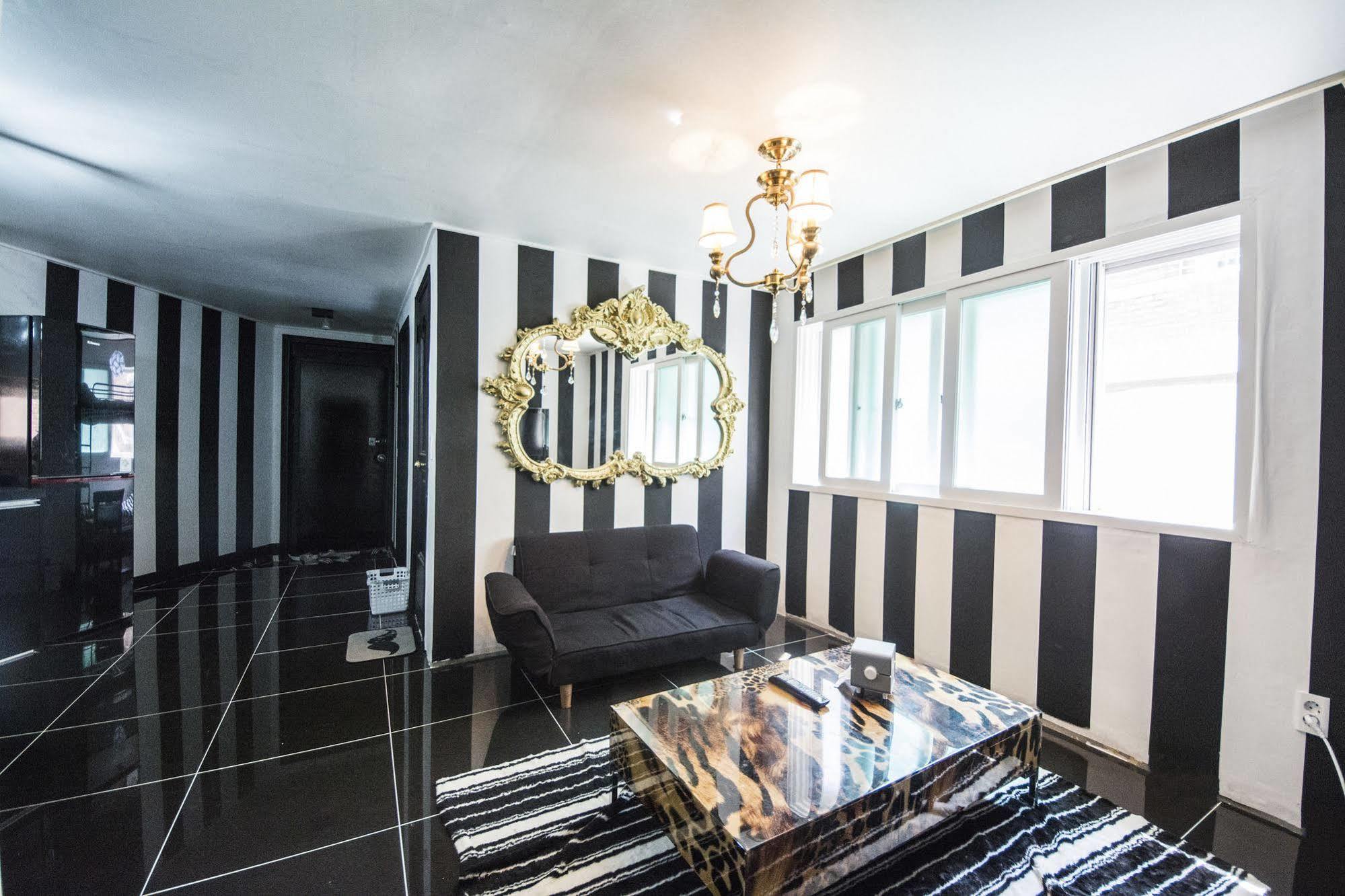 Nanu Guesthouse Black Apartments ソウル特別市 エクステリア 写真